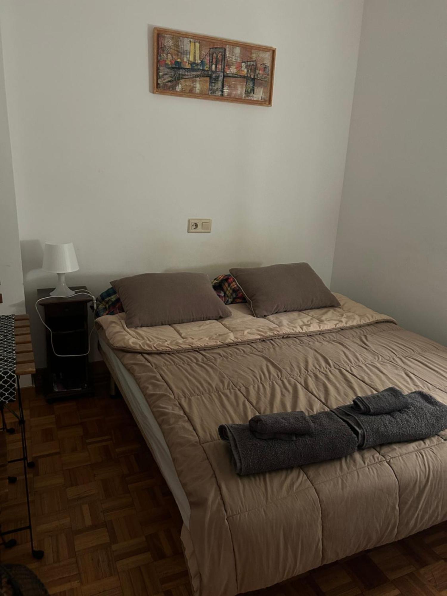 Апартаменты Habitacion Doble En Figueres Фигерас Экстерьер фото